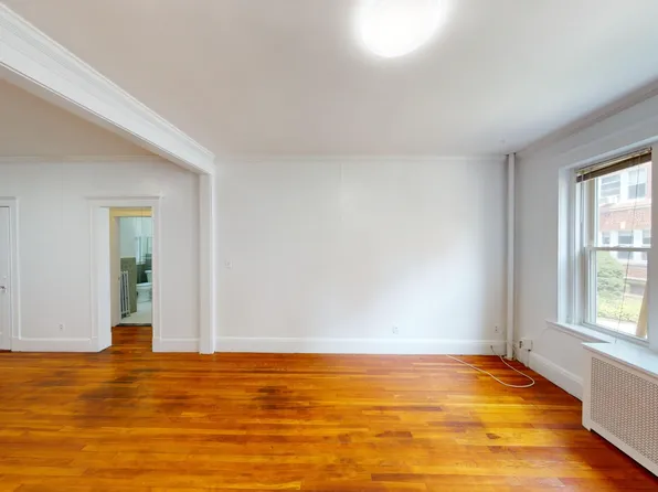 27 Longwood Ave APT 4, Brookline, MA 02446