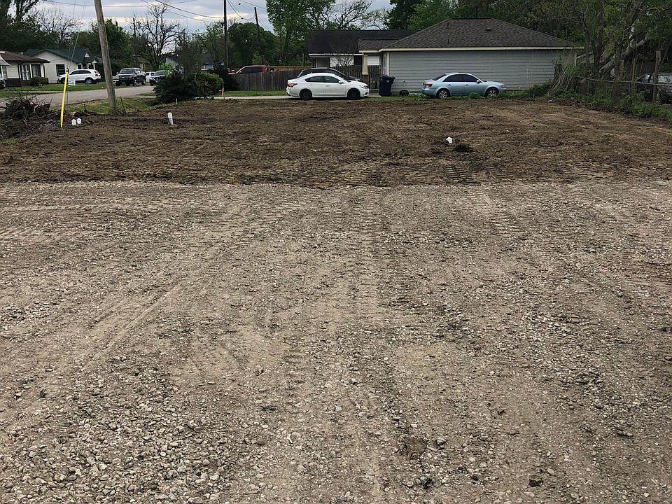 2nd image of 7633 Verdinell St #1