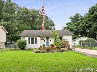 717 W Montcalm St, Greenville, MI 48838