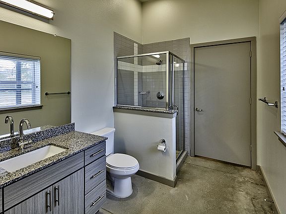 5th image of 1919 S Akard St #431