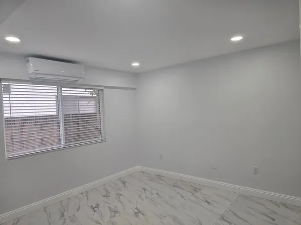 8552 Bermuda Ave, Westminster, CA 92683