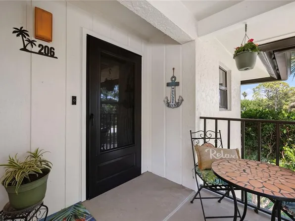 4967 Pepper CIR #206, NAPLES, FL 34113