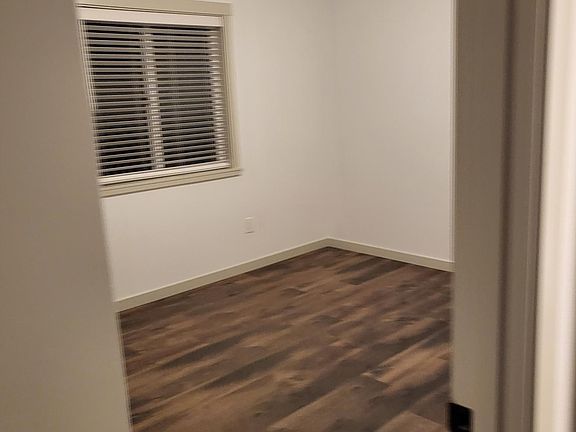 4th image of 221 SW Sailor Jane Dr