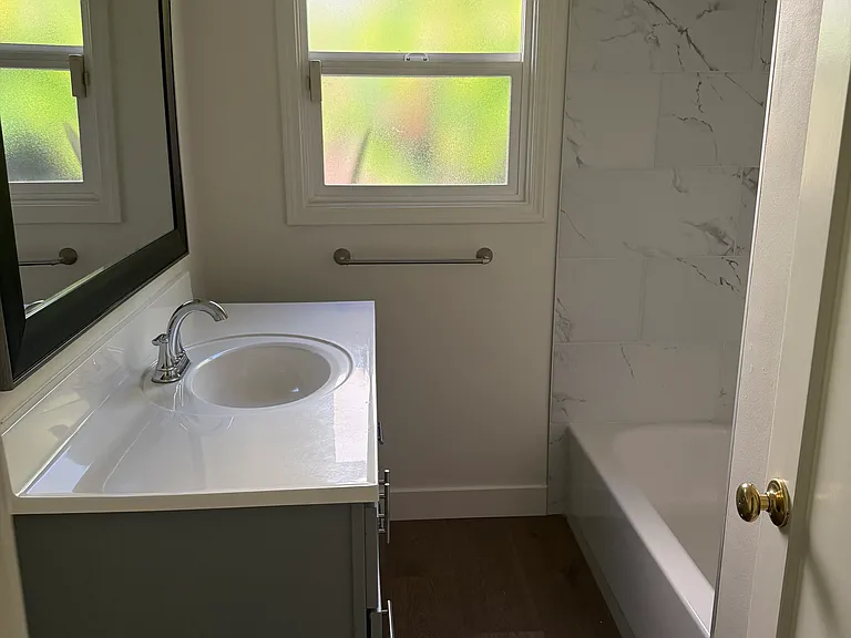 1691 Everett Ave — Photo 7