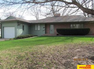 220 N 5th St, Lyons, NE 68038