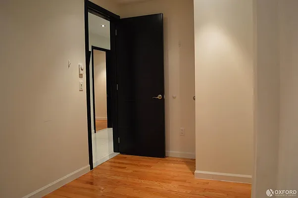 Rented by Oxford Property Group | media 33