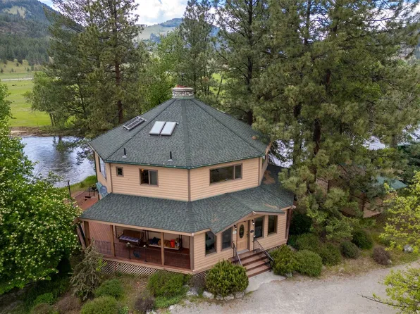 21 Louie Creek Drive, Curlew, WA 99118