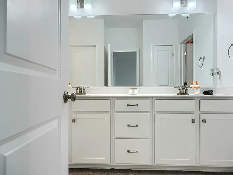 2596 Neabsco Common Pl — Photo 44