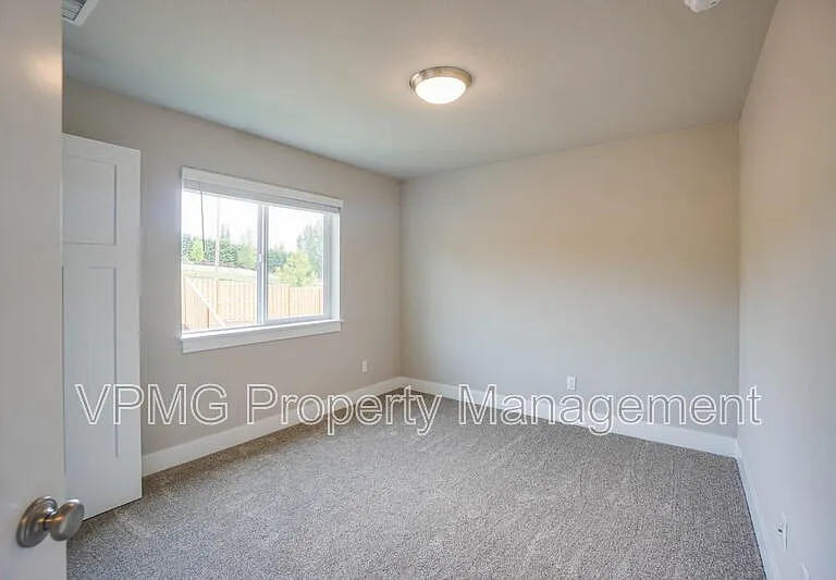 2347 E Otter Loop — Photo 24