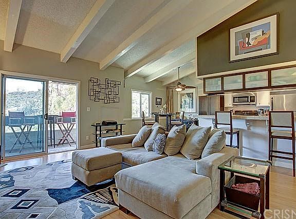 2nd image of 2700 Cahuenga Blvd E APT 2309