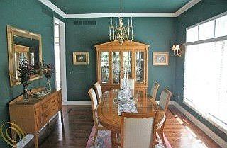 3rd image of 18262 Clairmont Cir