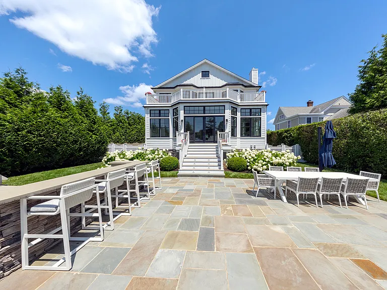 13 Beach Ln — Photo 19
