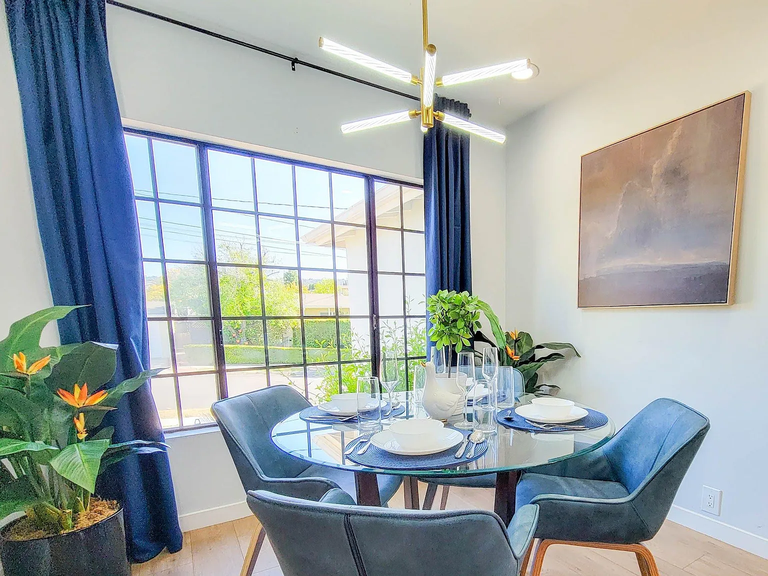 3 bed, 1100 sqft, $9,000 — Photo 3