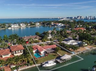 114 N Warbler Ln, Sarasota, FL 34236