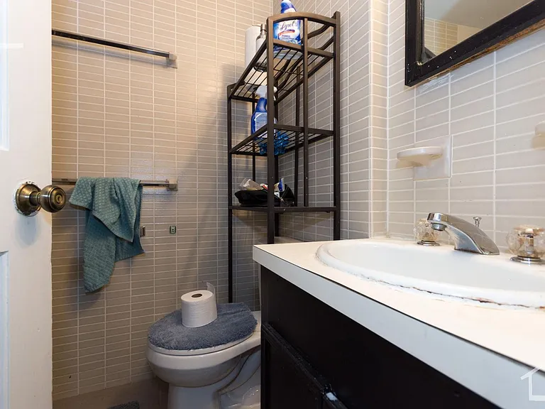 8 Bay State Rd #1A — Photo 5