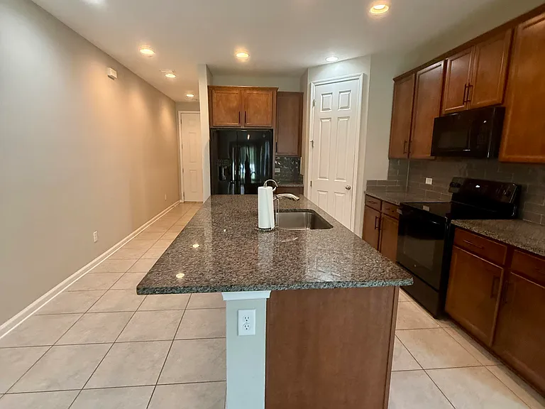 5162 Sawmill Point Way — Photo 5