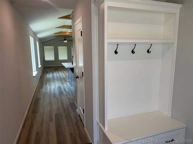 1640 E 140th Pl — Photo 3
