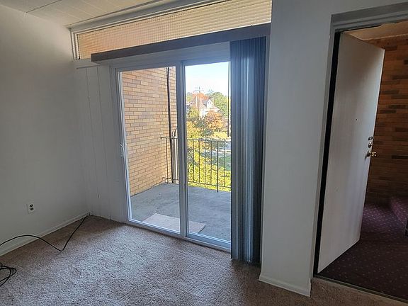 5th image of 50 N Fremont Ave #97