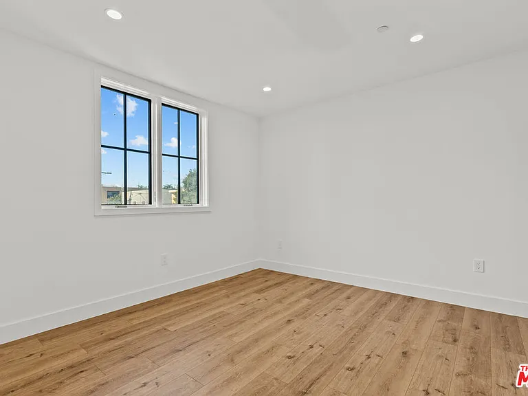 5538 Tova Rd — Photo 13
