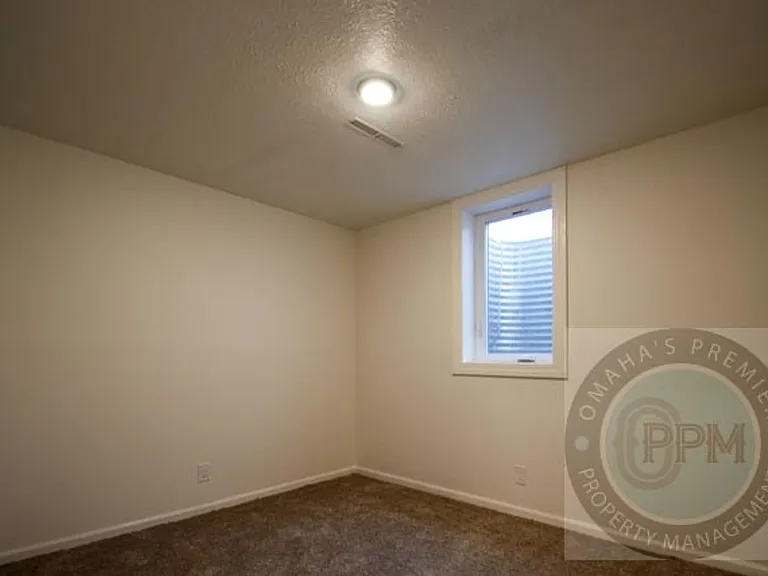 7106 S 145th St — Photo 26