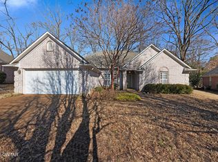 59 Elmwood Cv, Jackson, TN 38305