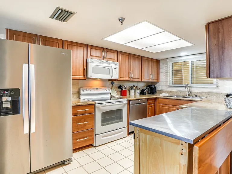 6009 Sea Ranch Dr #208 — Photo 8