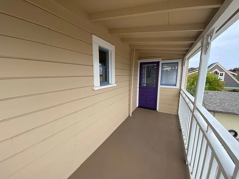542 Pine Ave — Photo 26