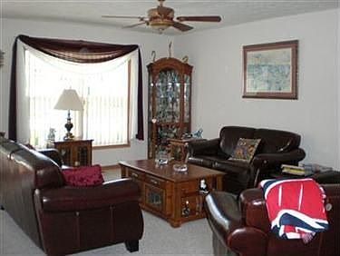 4th image of 1143 Eaton Dr