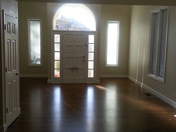 Monroe Living Room