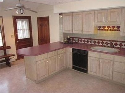 Eat in kitchen 