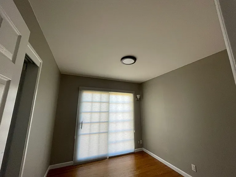 1438 Myrtle Ave — Photo 9