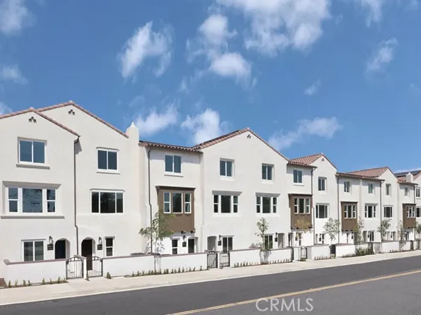 7344 Foster Bridge Blvd, Downey, CA 90240