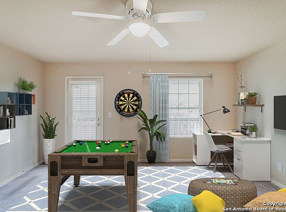2nd image of 10415 Royal Est