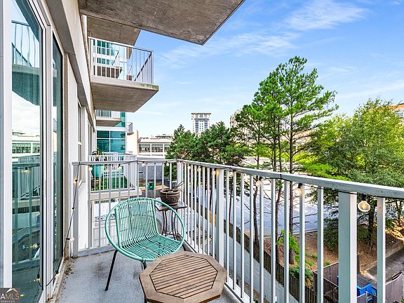 5th image of 250 Pharr Rd APT 504