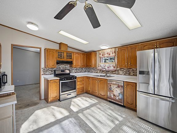 5th image of 44 N Hawthorn Dr
