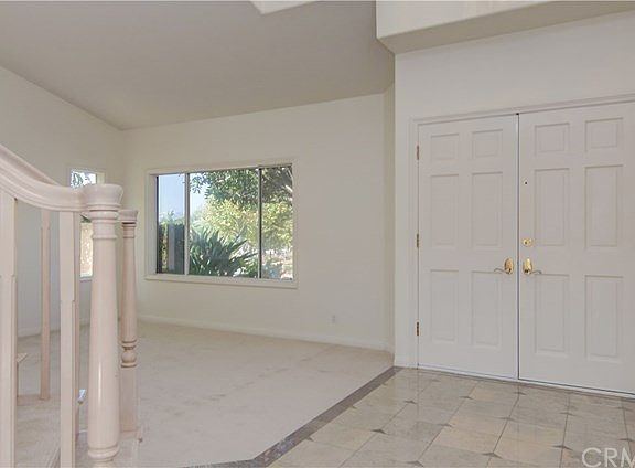 4th image of 16 Dorchester Grn
