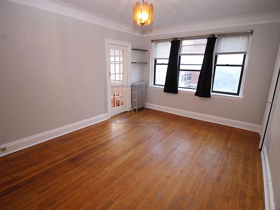 2nd image of 141 Englewood Ave APT 28