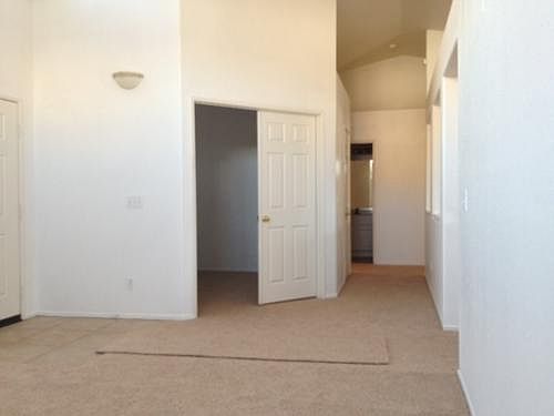 4th image of 8962 Newcastle Ave