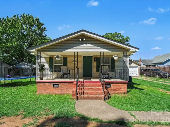 106 E Liberty St, China Grove, NC 28023