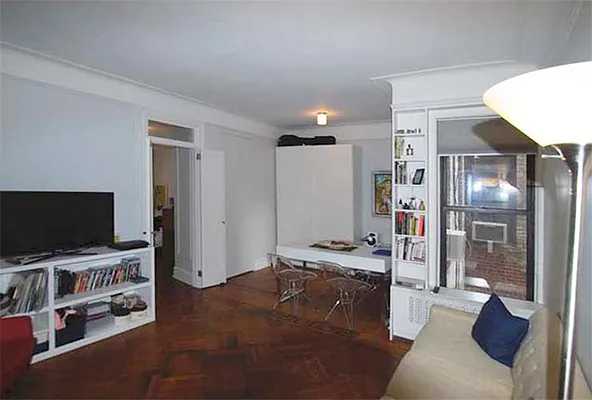 Rented by Buchbinder & Warren | media 18