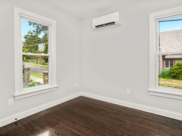 174 Coram Ave #1A, Shelton, CT 06484