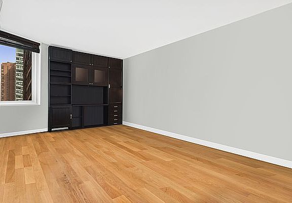 5th image of 245 E 54th St APT 17