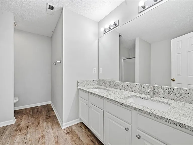 5682 Lawley Dr — Photo 24