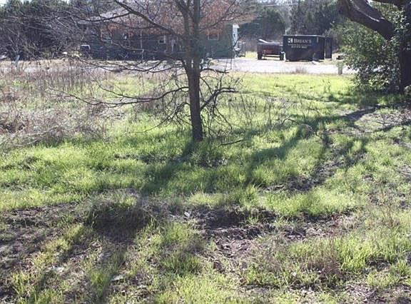 3rd image of 3226 Evergreen Dr