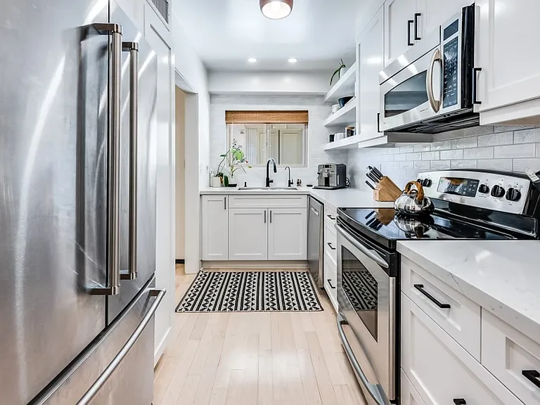 1000 S Westgate Ave #216 — Photo 3