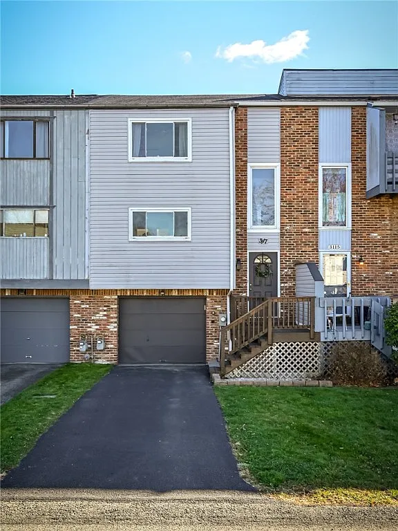 3117 Camberly Dr photo 1