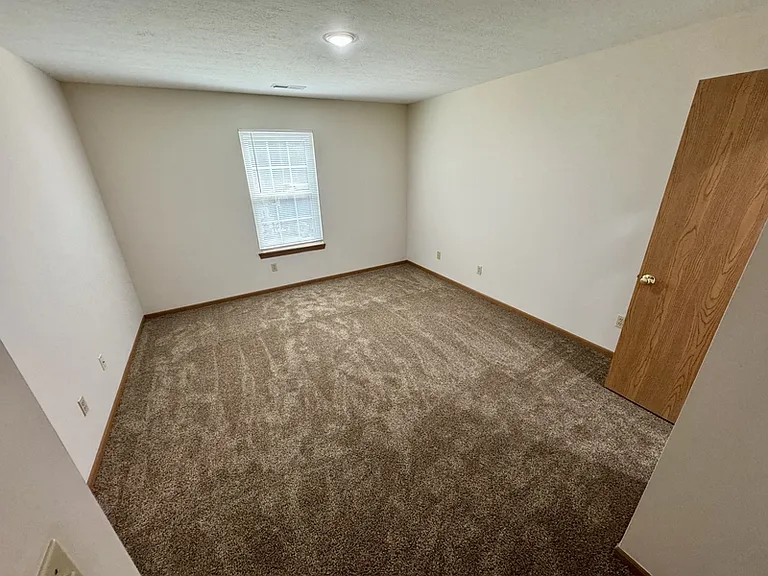 426 Oakwood Ave #I — Photo 10