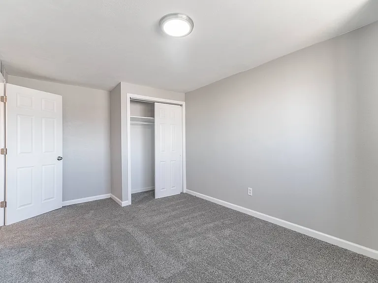 8780 Dawson St — Photo 12