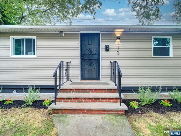 112-122 Halsted St, Newark, NJ 07106