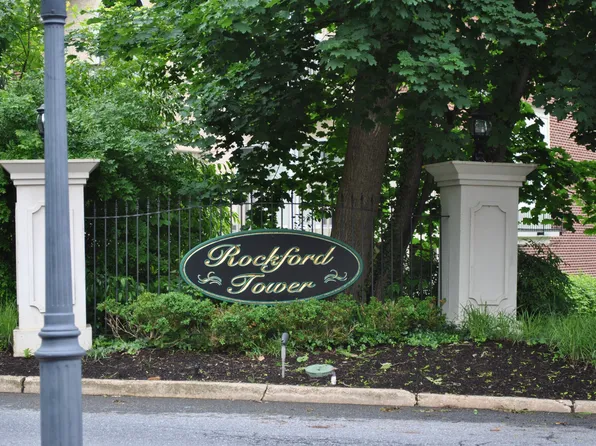 7 Rockford Rd APT J015, Wilmington, DE 19806